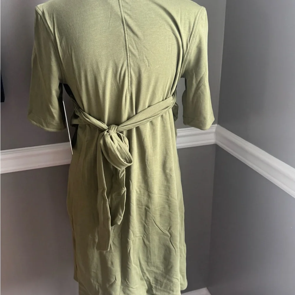 NWT $106 Lululemon Cotton Wrap Front T-Shirt Dress Size 2 Bronze‎ Green